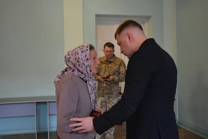 На Волині родинам 34 полеглих воїнів вручили посмертні державні нагороди (фото)