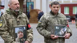 У Луцьку попрощалися із полеглими захисниками  Ігорем Грабком та Андрієм Жуком (фото)