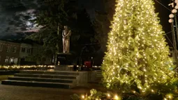 У Підгайцівській громаді засвітили головну ялинку (фото, відео)