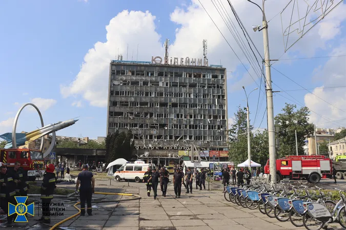 У СБУ повідомили подробиці ракетного удару по Вінниці (фото)