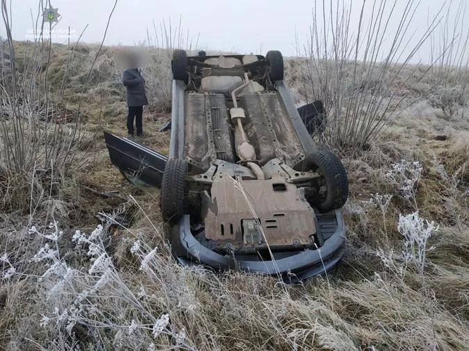 Ожеледиця і туман на Волині: три автівки злетіли в кювет