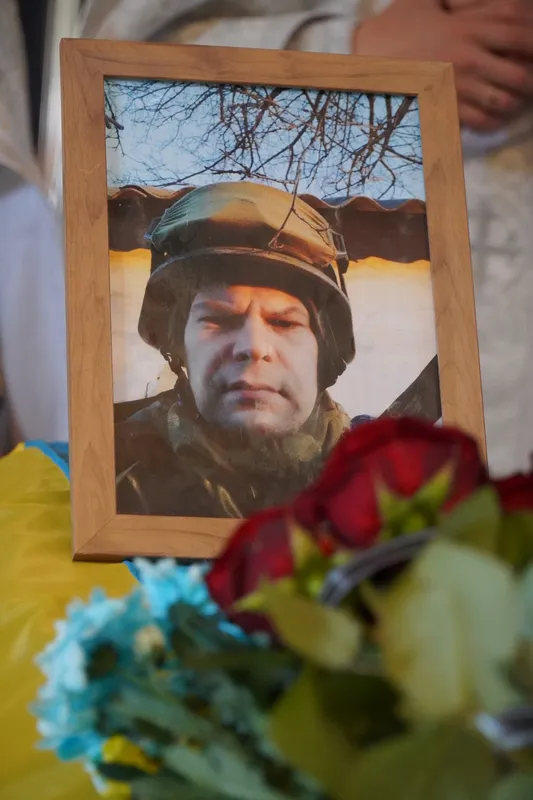 У Володимирі в останню путь провели загиблого воїна (фото)