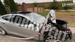 П'яний водій втікав від поліції на побитій «теслі» : деталі ДТП у Луцьку (фото, відео)