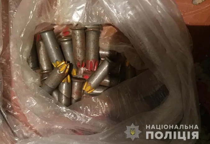 Викликали через бійку: поліція забрала у п’яного волинянина гранати (фото)
