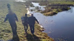 На Рівненщині п'яний водій втопив своє авто разом з родичем (фото)