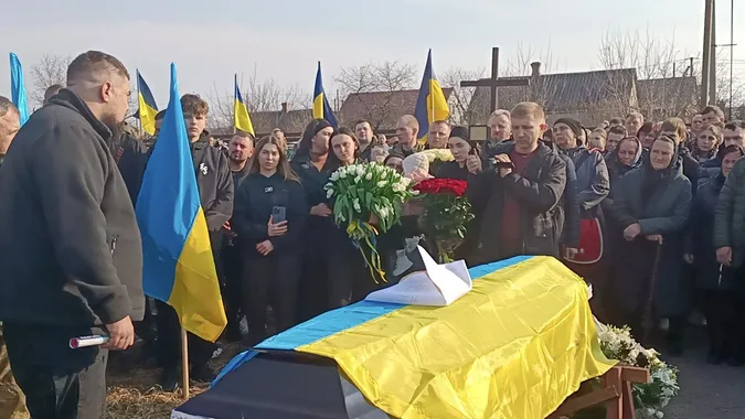 У Луцькому районі попрощалися із молодим воїном Станіславом Романенком (фото)