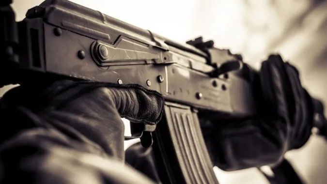 На Рівненщині молодик обстріляв людей з автомата – четверо поранених