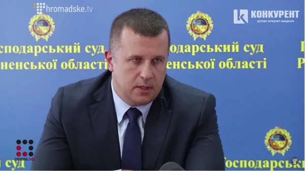 Справу на майже 33 мільйони доларів розглядав Вадим Торчинюк, колишній партнер колеги покійного Єремеєва - нардепа Сергія Мартиняка. 