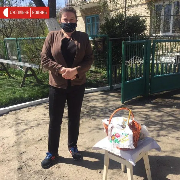 Як лучани освячували паски вздовж вулиці (фото)