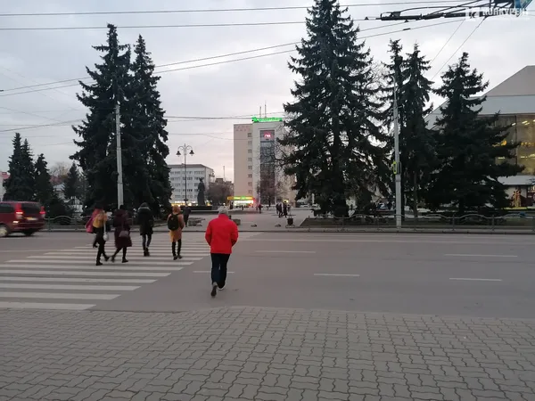 Один день з життя Луцька у фото