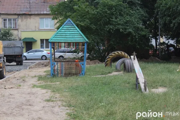 У Луцьку вперше за 36 років поремонтували вулицю (фото)