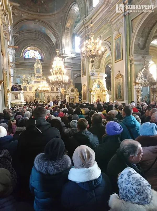 Петро Порошенко прибув до луцького собору (фото, відео, оновлюється)