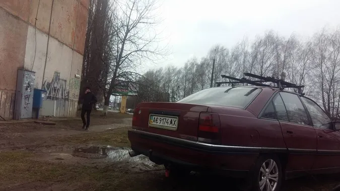 Авто купили, а паркуватись не навчились: у Луцьку ловили порушників (фото)