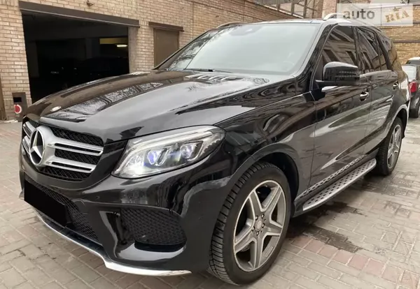 ТОП -10 найкрутіших автівок депутатів Луцькради