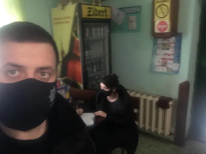 На Володимирщині неповнолітнім продавали алкоголь та цигарки (фото)