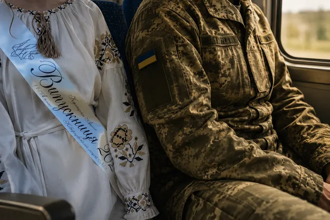 Поїзд, який подарував доньці тата на останній дзвоник. Історія військового з Волині, що доведе до сліз