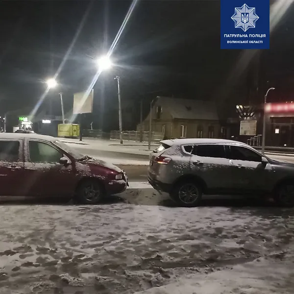 За пів доби у Луцьку сталося чотири ДТП (фото)