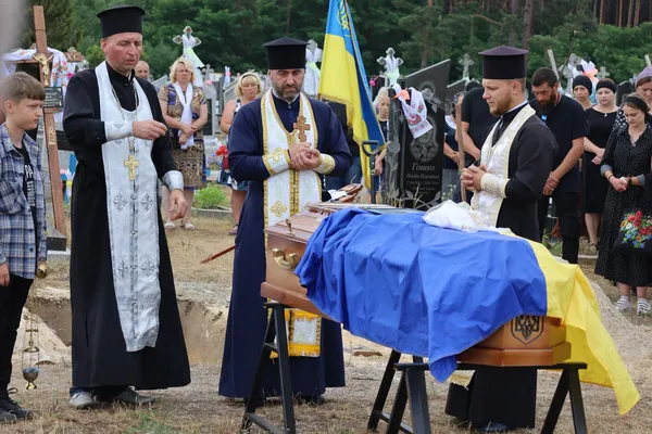 На Волині попрощалися із 42-річним Захисником Андрієм Стернічуком (фото)