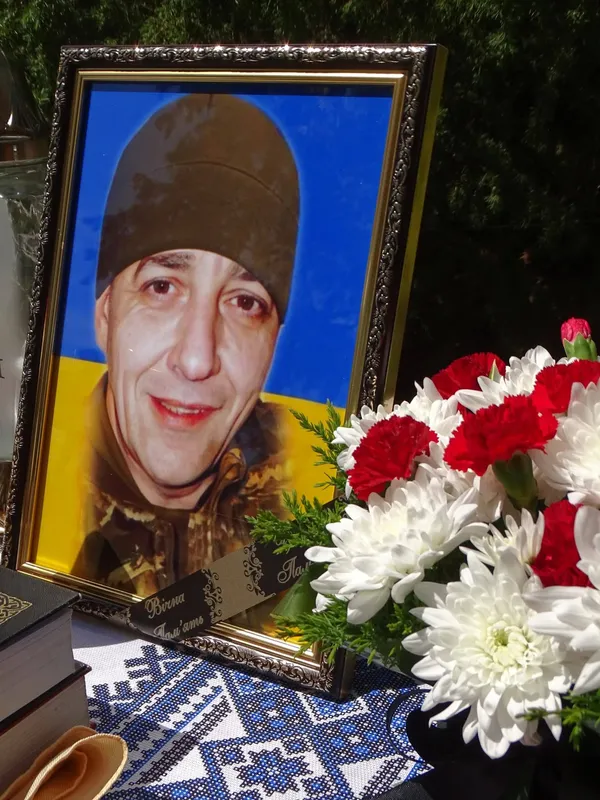 На Волині попрощалися з Героєм Дмитром Лободюком(фото)