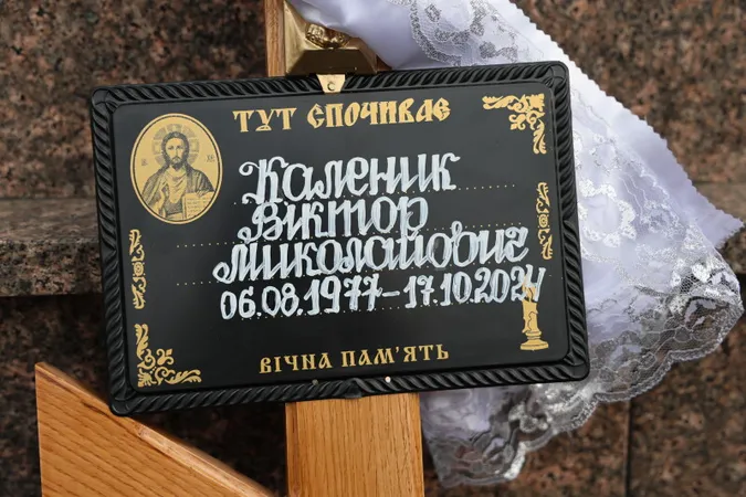 Небо плакало: Луцьк навколішки прощався з загиблим на Курщині бійцем Віктором Калеником