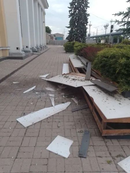 Ворог атакував залізничну інфраструктуру в трьох областях України (фото)