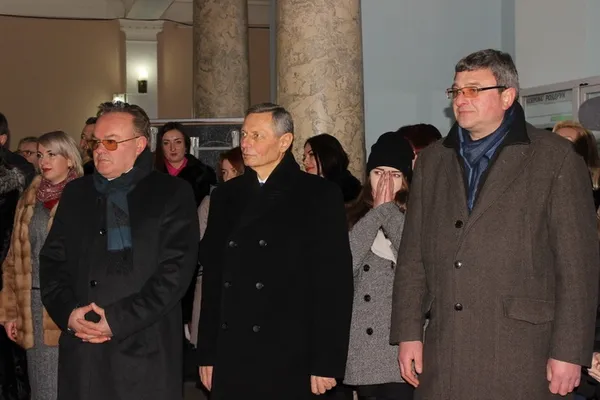 Біля луцького університету встановили Різдвяну шопку (фото)