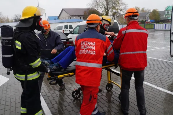 У Нововолинську «гасили» пожежу в «Епіцентрі К» (фото)