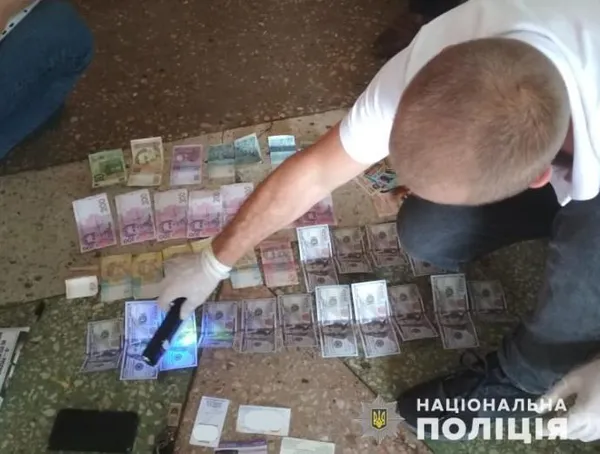 Голова ОТГ Іваничівського району погорів на хабарі (фото)