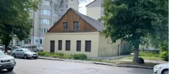 Не 1938-й: у Луцьку за 2,6 млн продають будівлю, історія якої може бути значно давнішою (фото)