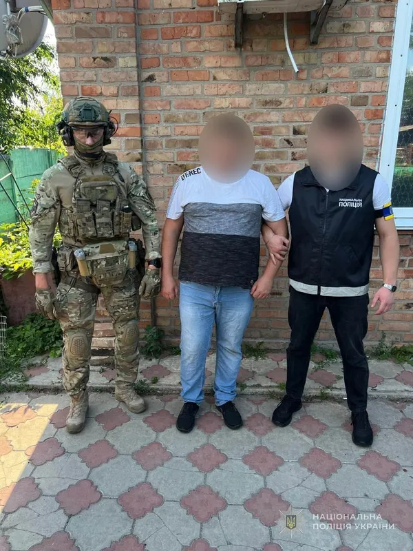 Надсилав револьвери поштою: на Волині затримали торговця зброєю (фото)