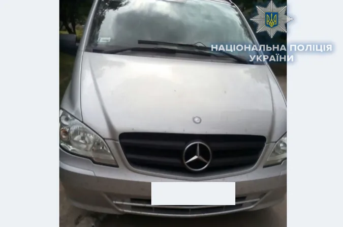 Викрадений в Луцьку «мерс» знайшли на Рівненщині 