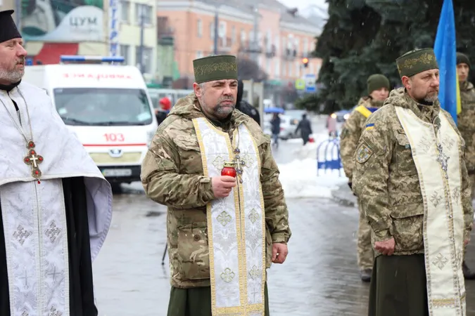 У Луцьку вшанували пам'ять добровольців (фото)