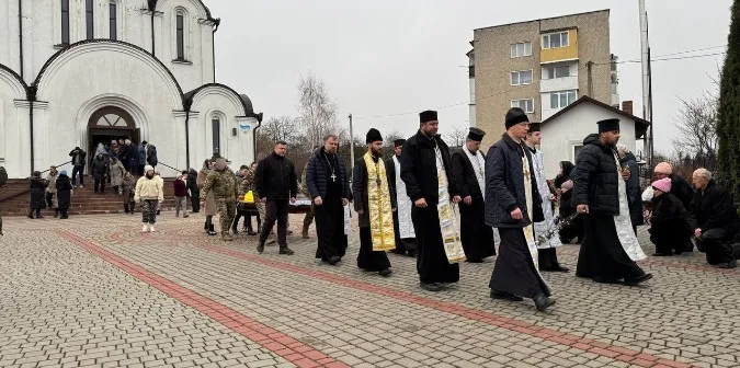 На Волині попрощались із загиблим Героєм Костянтином Козькіним (фото)