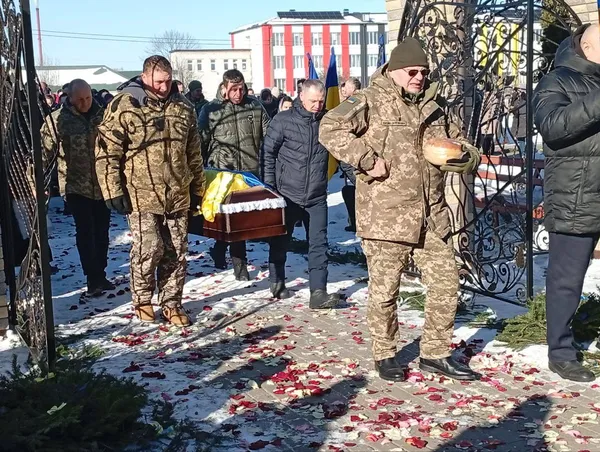 🕯 На Волині в останню путь провели Героя Ігоря Бурка (фото)