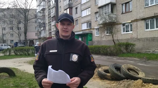 У Луцьку з дворів прибирають автомобільні шини (фото, відео)