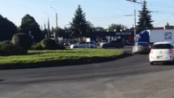 «Гроші є, щоб катати в асфальт»: у Луцьку розкритикували ремонт кільця за 2,6 млн грн (відео)