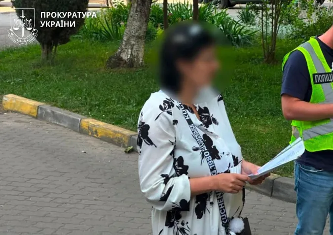 В Івано-Франківську жінка продала новонароджене дитя за 20 тисяч доларів (фото)