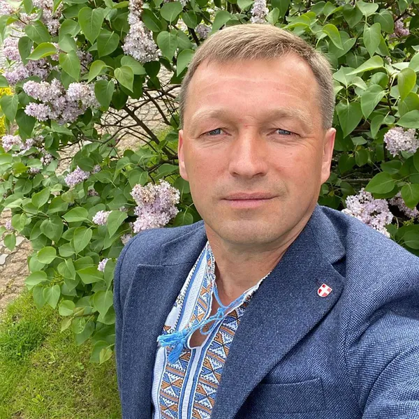 Facebook у вишиванках: волиняни діляться яскравими світлинами (фото)