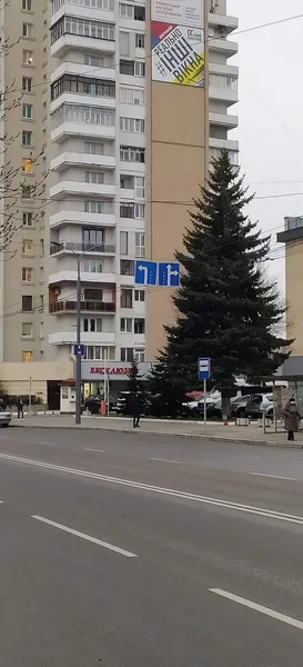 У центрі Луцька з'явилися нові дорожні знаки