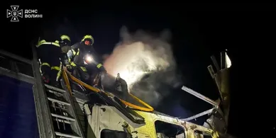 ❗️На Волині вночі через російський удар загорівся тепловоз