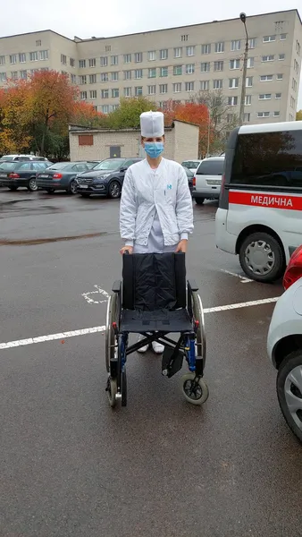 Матраци, візки та ліжка: луцька лікарня отримала благодійну допомогу (фото)