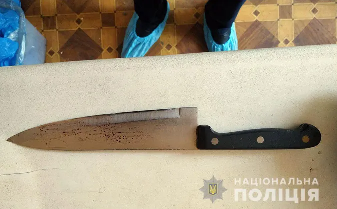 Тіло сховали за диван: на Волині під час чаркування вбили чоловіка