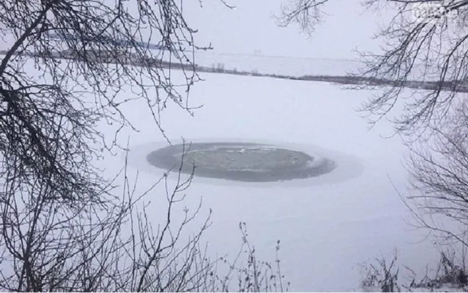 Хлопчика, який провалився під лід в Луцьку, ще досі не знайшли