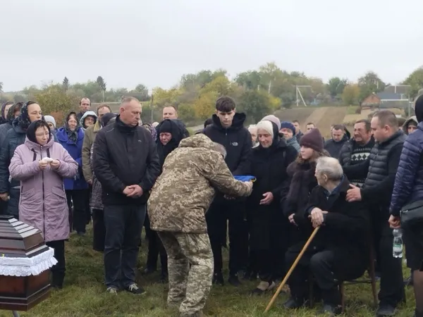 На Волині провели в останню земну дорогу Героя Юрія Віценюка (фото)