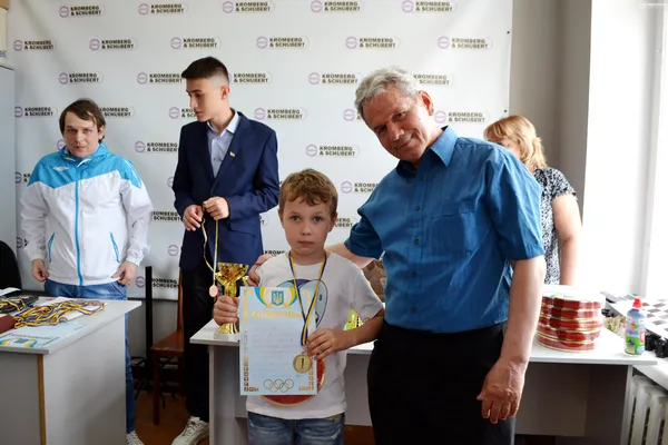 Свято розуму: за підтримки «Кромберг енд Шуберт» у Луцьку відбувся дитячий шаховий турнір (фото)