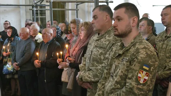 У Луцьку попрощалися з полеглими на війні бійцями Віталієм Шевчуком і Тарасом Михном (відео)