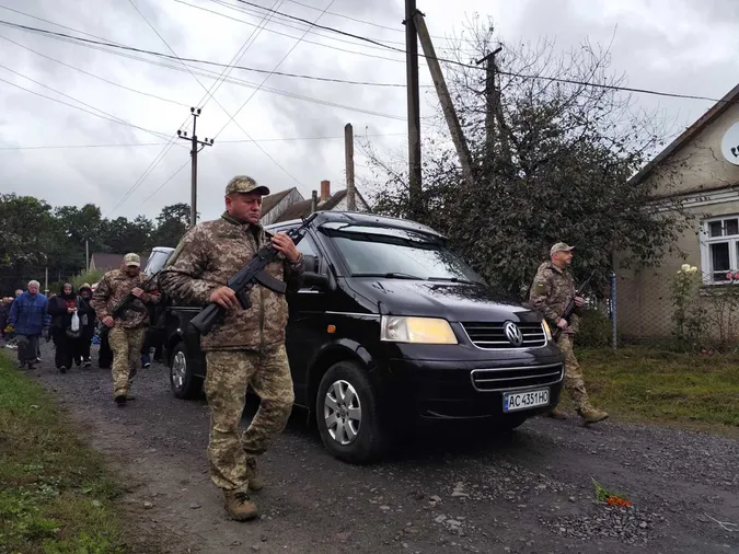 У Ківерцях провели в останню дорогу захисника Олександра Мишка (фото)