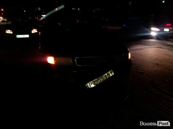 Аварія у Луцьку: авто на «бляхах» збило жінку (фото)