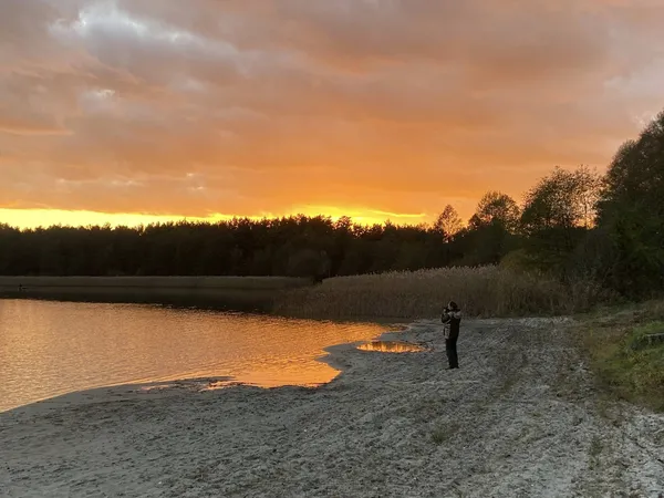 На Старовижівщині знайшли кілограмового білого гриба (фото)