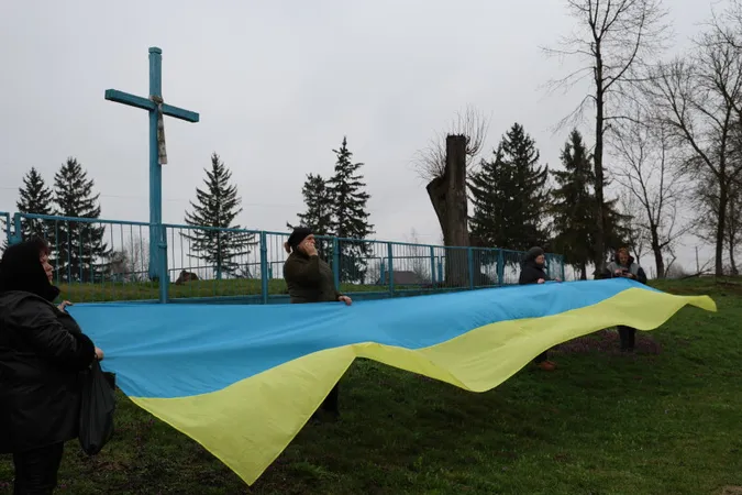 У Луцькій громаді попрощалися з полеглим Героєм Іваном Матвіюком (фото)